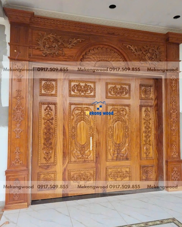 cửa 4 cánh mặt tiền đẹp