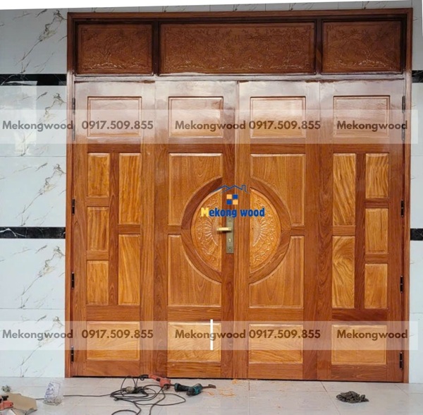 cửa 4 cánh mặt tiền đơn giản đẹp