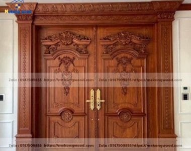 báo giá thiết kế mẫu cửa biệt thự gỗ