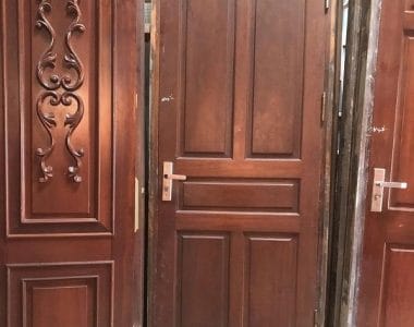 mua bán cửa gỗ cũ tại mekongwood