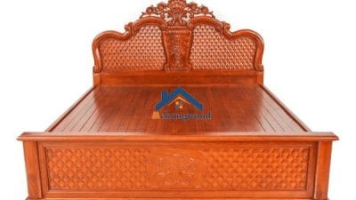 mẫu giường ngủ chạm hoa hồng