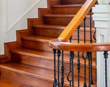 bảng giá cầu thang gỗ tại mekongwood