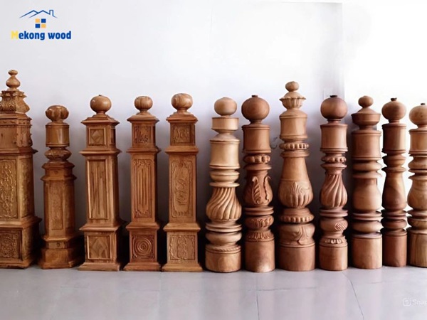 thiết kế thi công trụ cầu thang gỗ