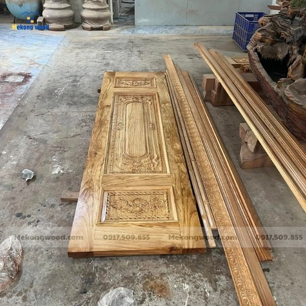 cửa gỗ 1 cánh gỗ gõ đỏ