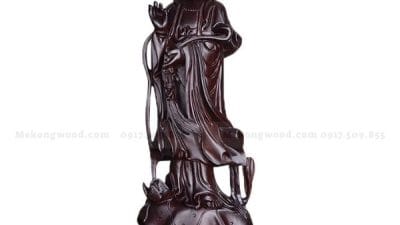 tượng phật bà quan âm đứng trên lá sen