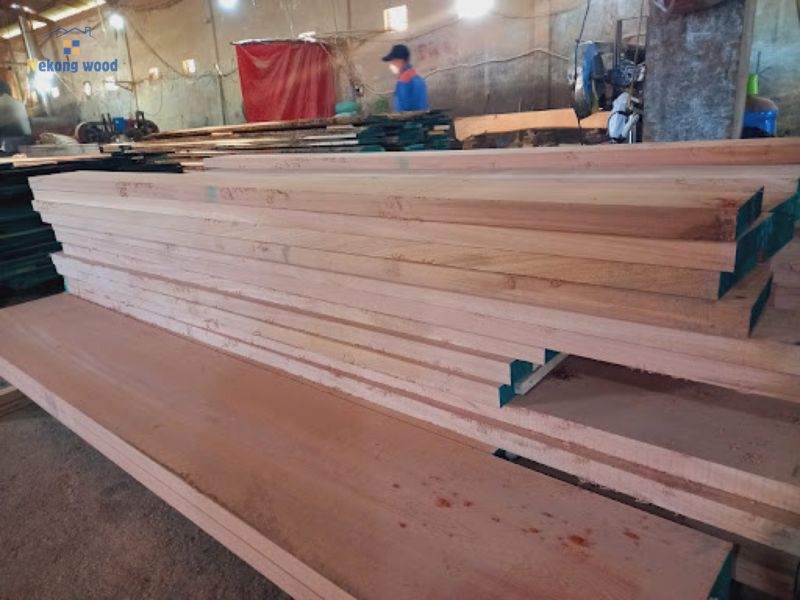 gỗ xoan đào màu hồng giá rẻ