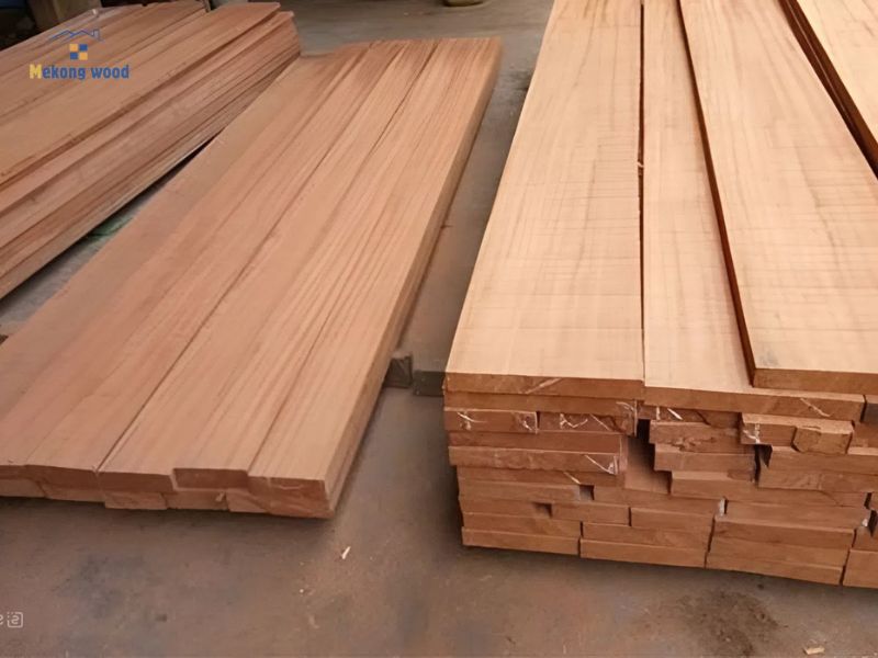 hình ảng gỗ xoan ta giá rẻ làm nội thất