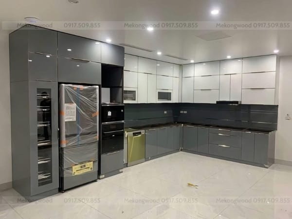 Hình ảnh tủ bếp chữ L bằng nhựa