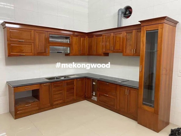 tủ bếp gỗ chữ L kèm tủ rượu