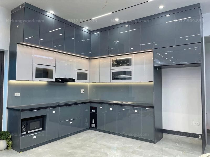 Thi công tủ bếp acrylic trọn gói tại Mekongwood