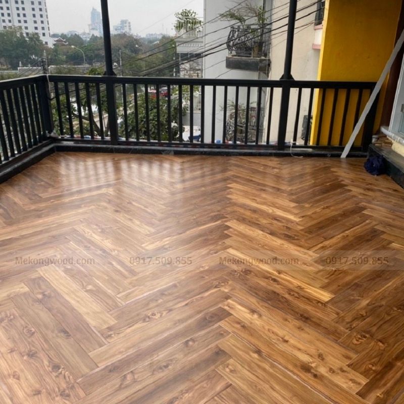 hình ảnh sàn gỗ teak ngoài ban công