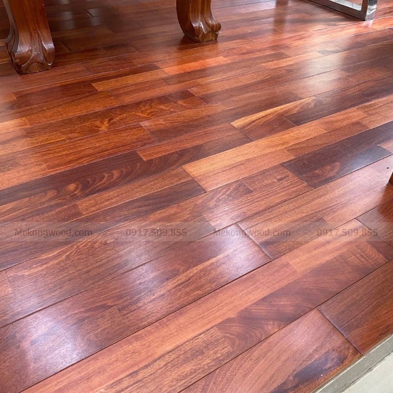 Hình ảnh sàn gỗ hương được lát song song