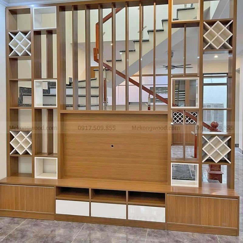 Hình ảnh vách ngăn gỗ công nghiệp kết hợp kệ tivi cho phòng khách