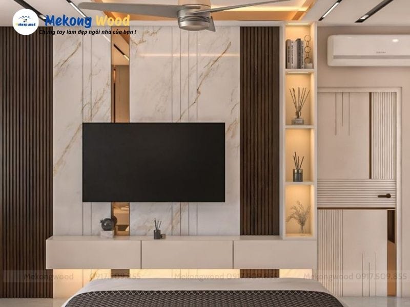 Mẫu vách tivi vân đá tráng gương kết hợp nẹp đồng