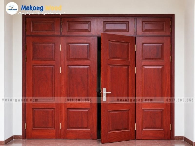 Hình ảnh cửa gỗ pano  bằng gỗ căm xe bền birvaf chắc chắn