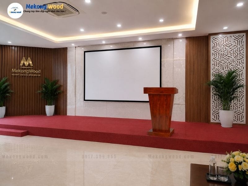 hình ảnh bục phát biểu gỗ tự nhiên đơn giản tại hội trường